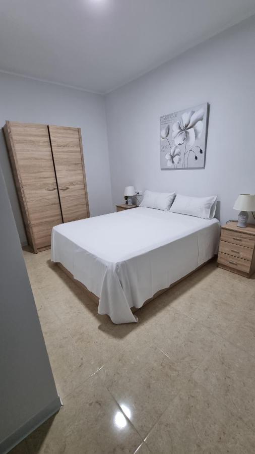 Apartamento Economico Y Centrico カステリョン・デ・ラ・プラナ エクステリア 写真